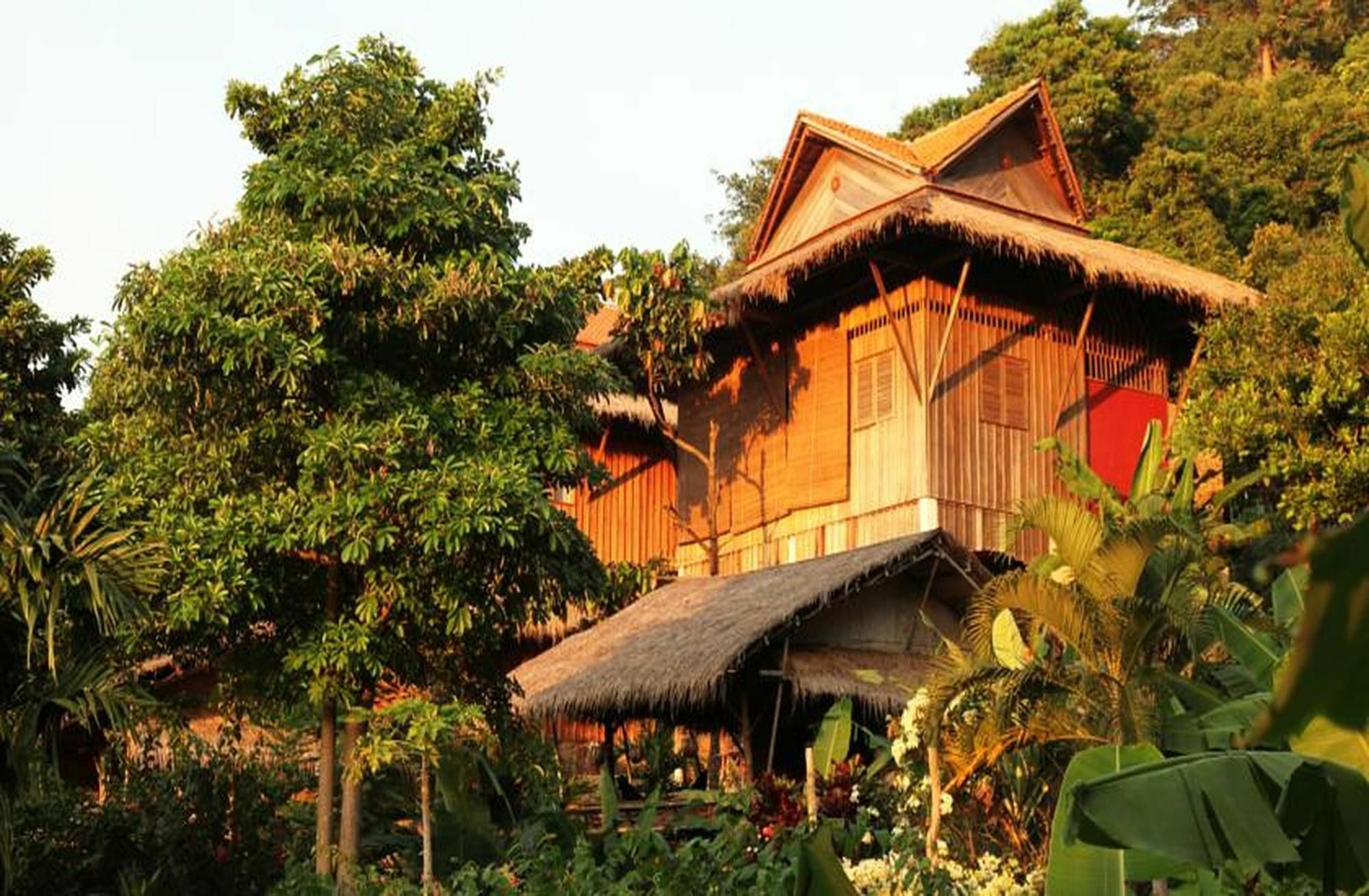Le Bout Du Monde - Khmer Lodge Kep Exterior photo